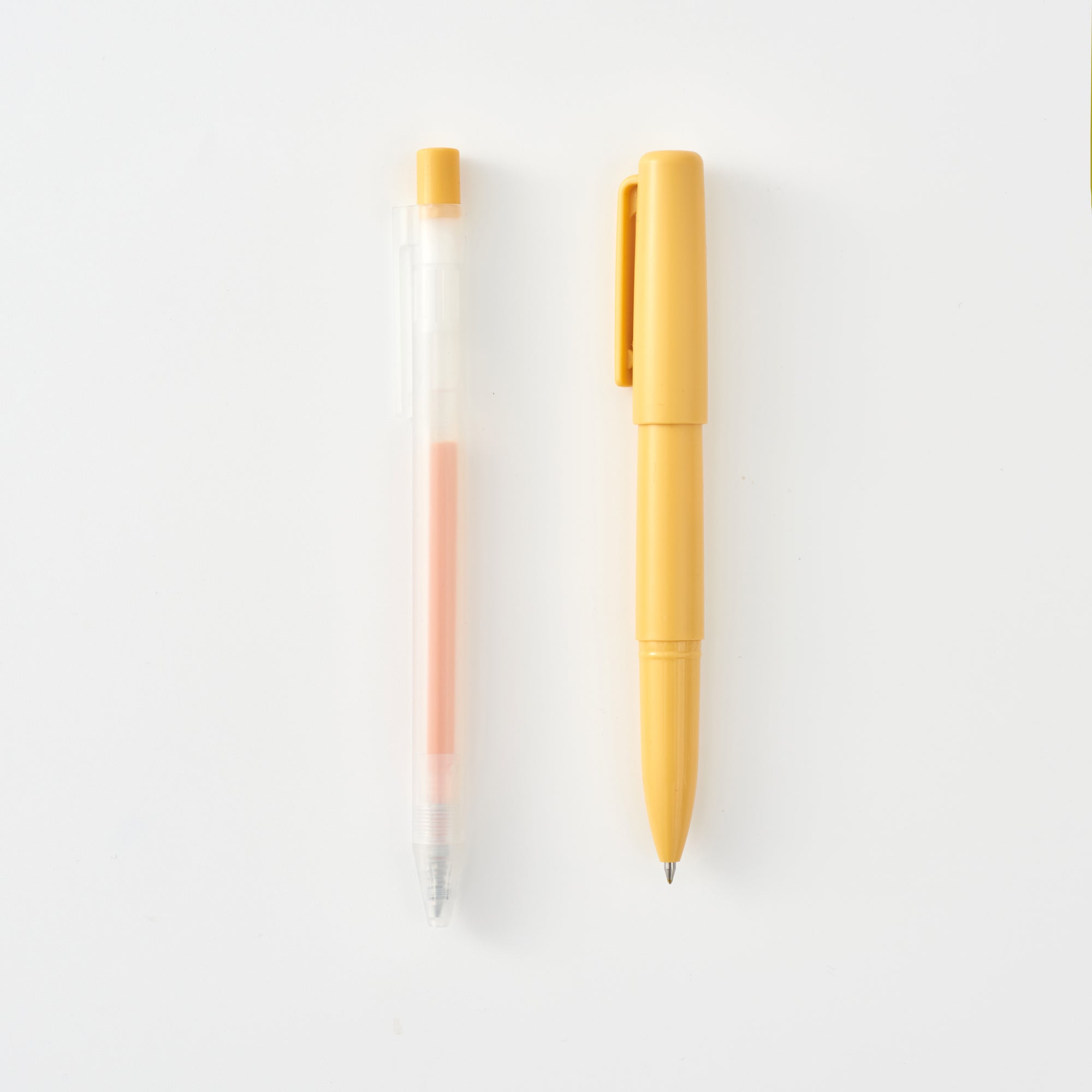 Compact Gel Ink Ballpoint Pen Cap Type 0.5 mm - Red - Image 6