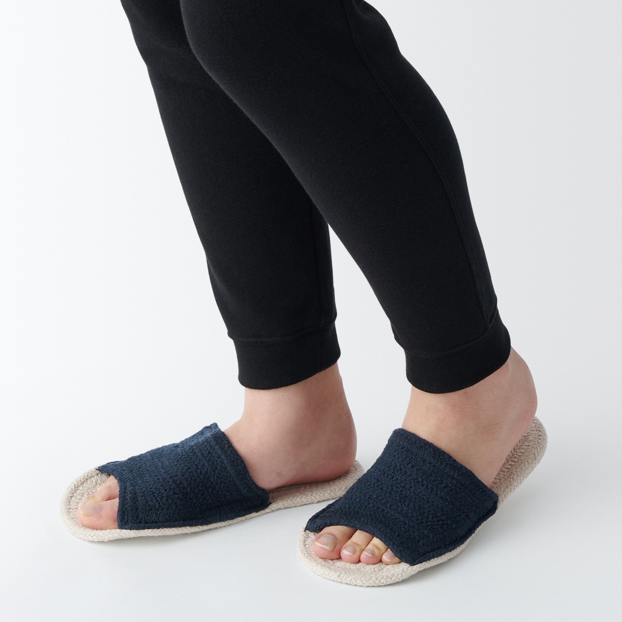 Open Toe Room Sandals - Image 9