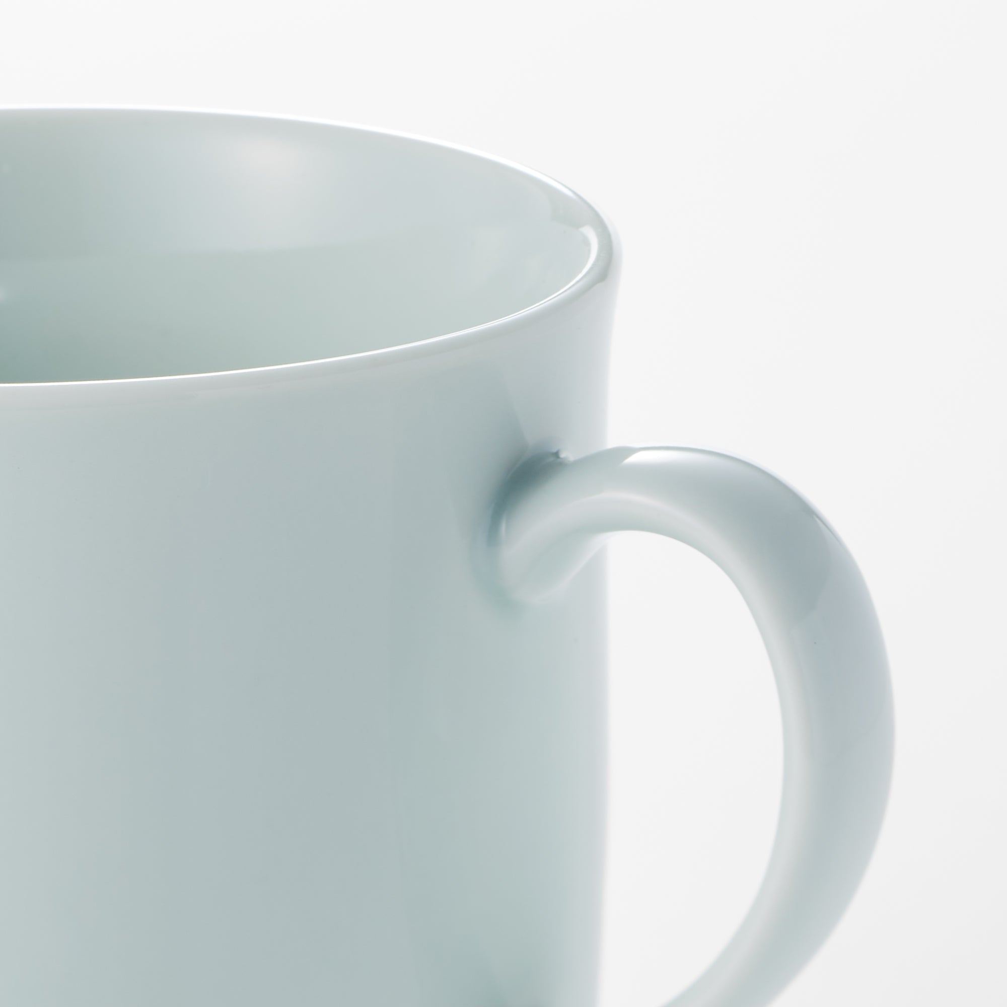 Blue White Porcelain Mug Cup 17 fl oz - Image 4