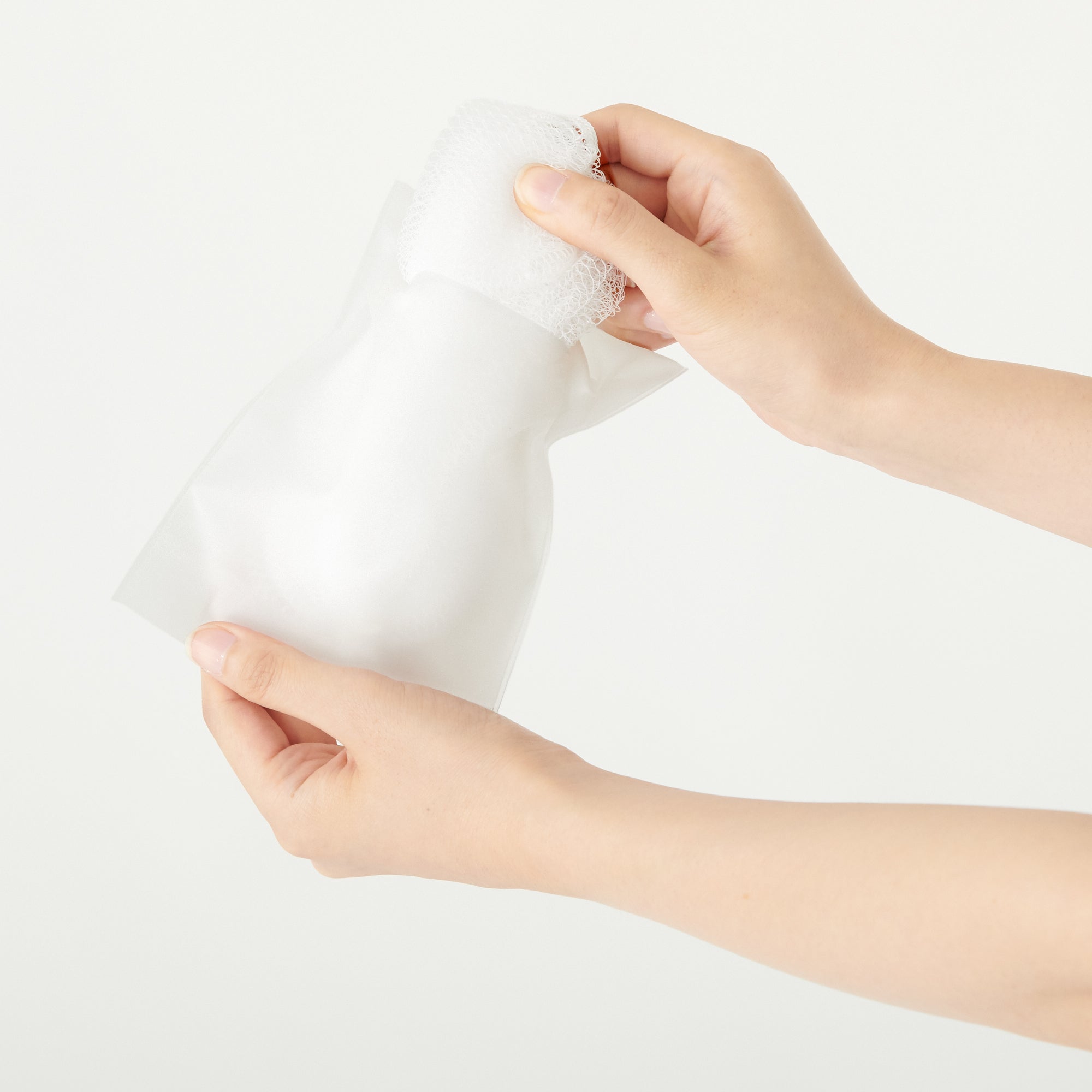 Portable Stretchy Bath Sponge - Image 4
