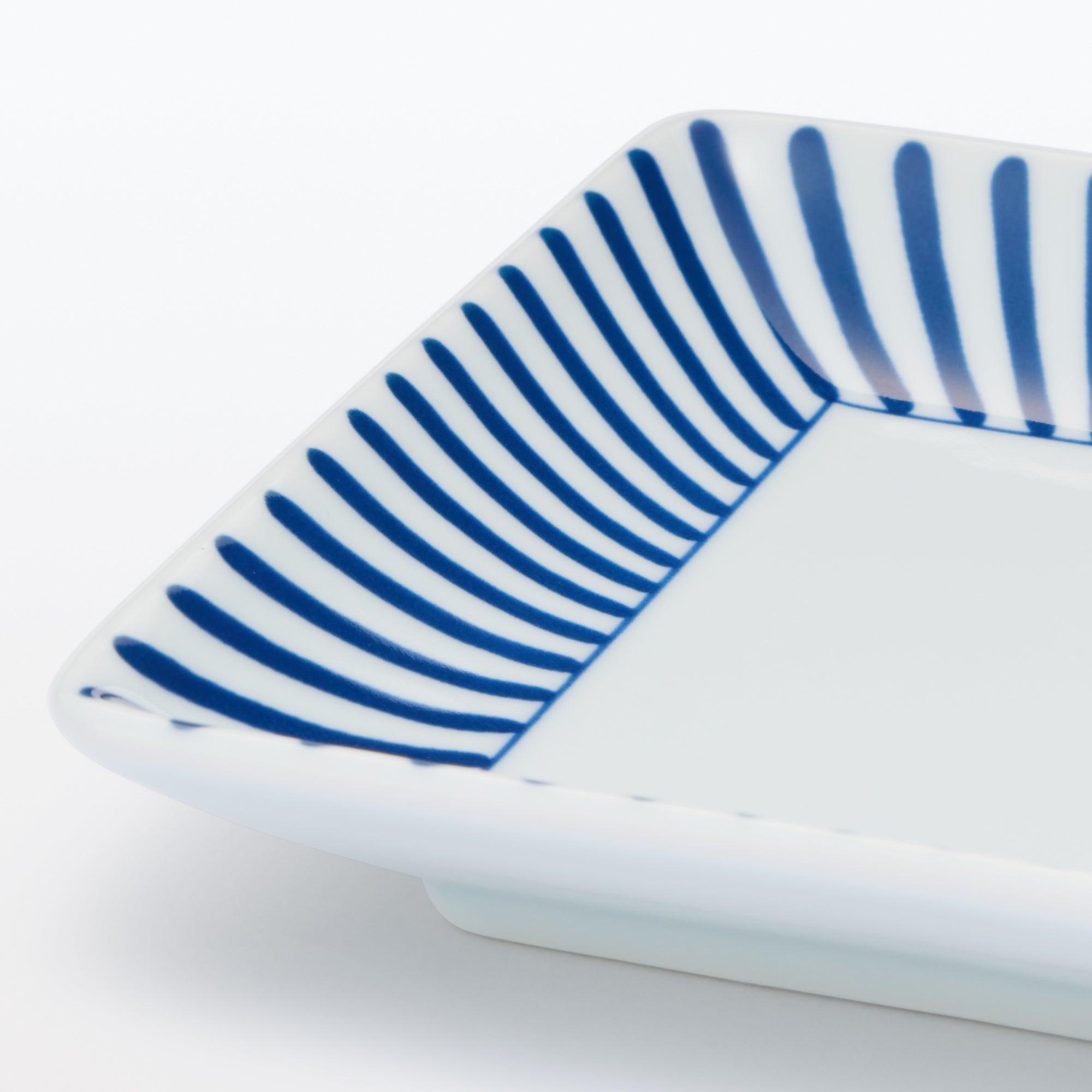 Hasami Ware Square Plate - Stripes Pattern - Image 5
