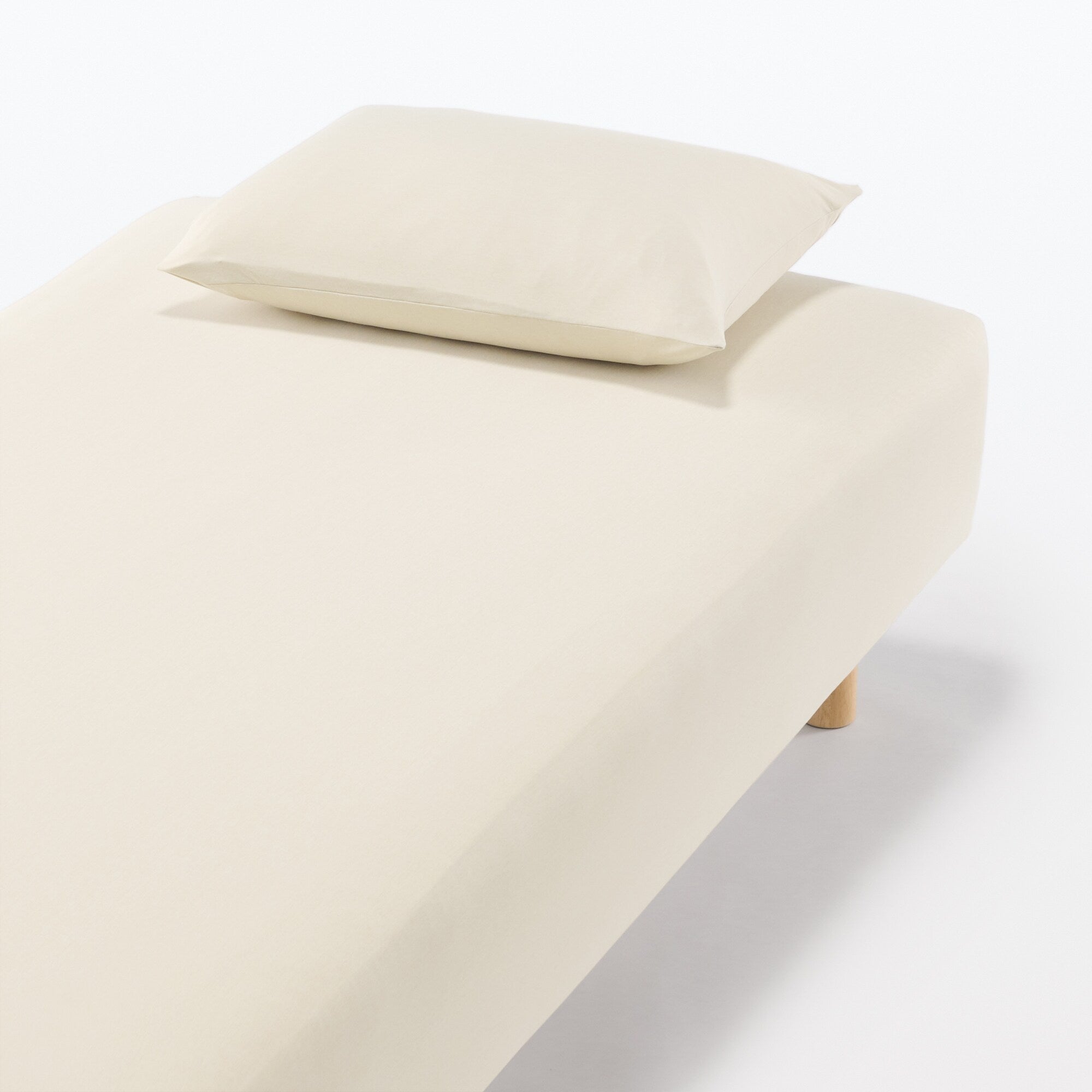 Stretchable Cool Touch Fitted Sheet - Image 6