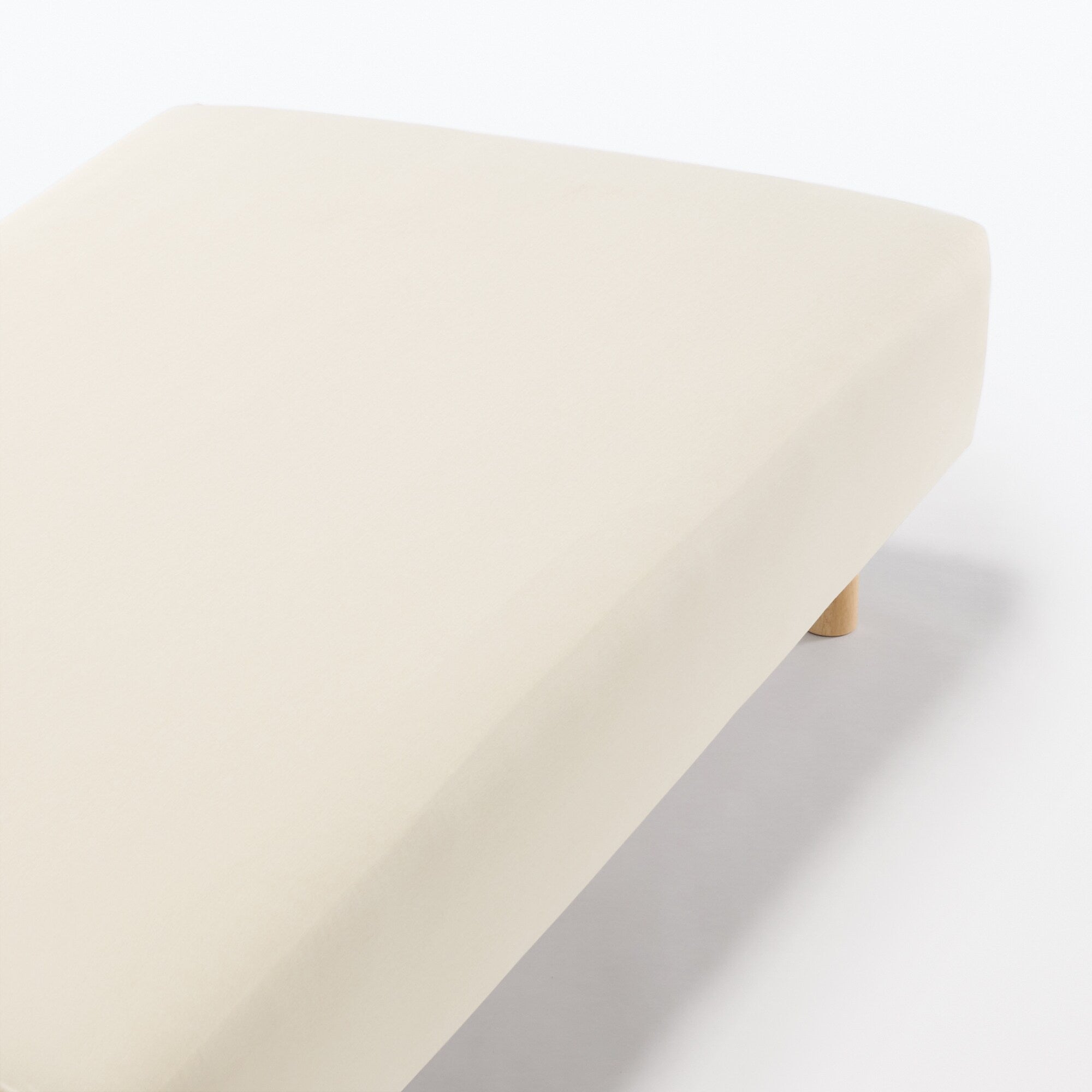 Stretchable Cool Touch Fitted Sheet - Image 5