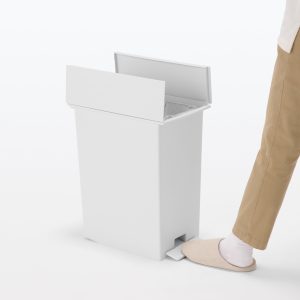 Polypropylene Pedal Dust Bin with Double-Hinged Lid - 9.3 gal