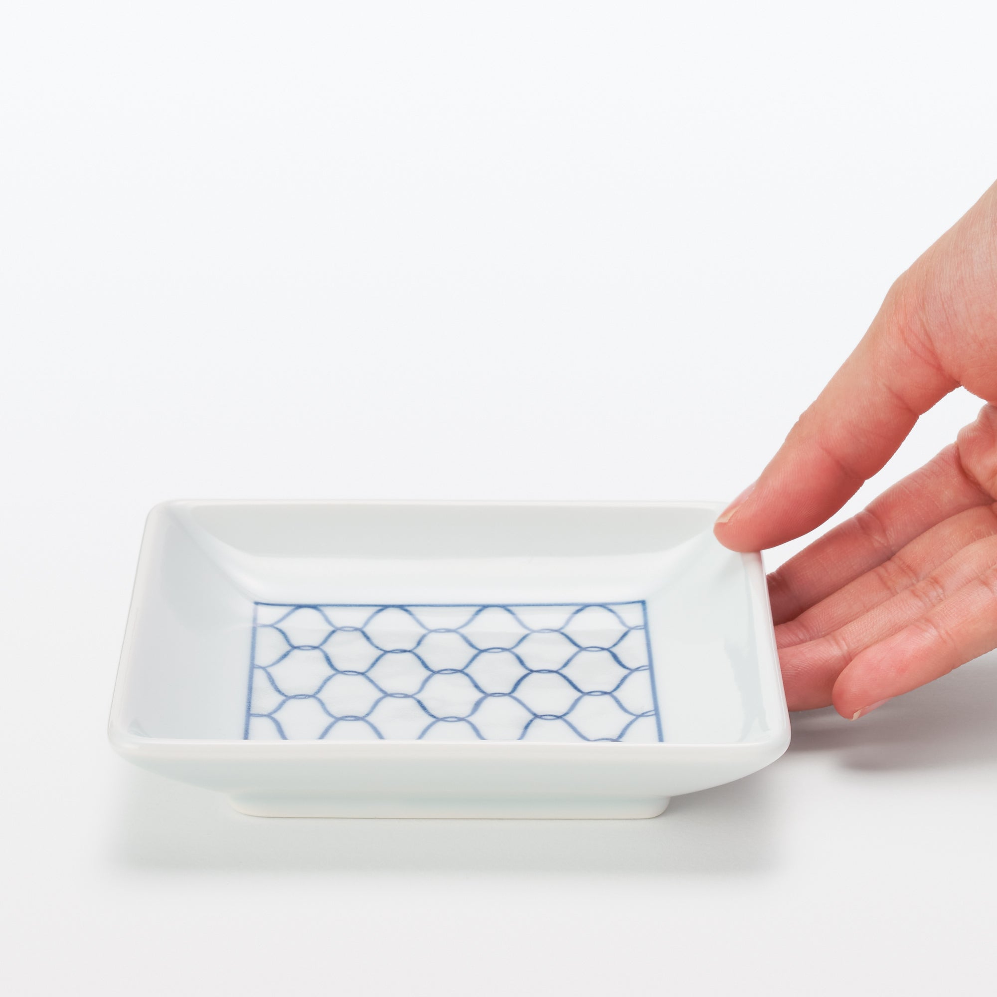 Hasami Ware Square Plate - Mesh Pattern - Image 6