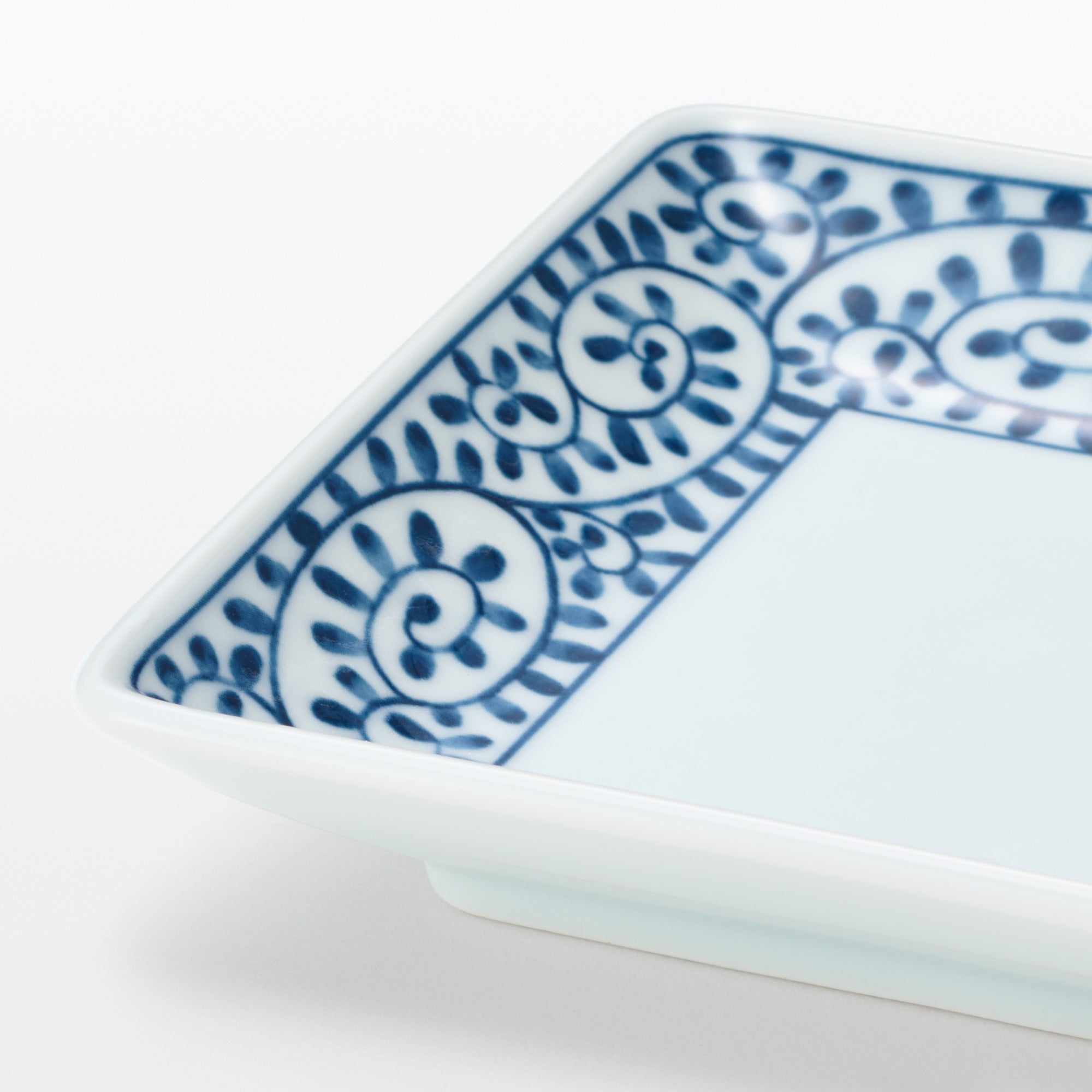 Hasami Ware Square Plate - Arabesque Pattern - Image 5