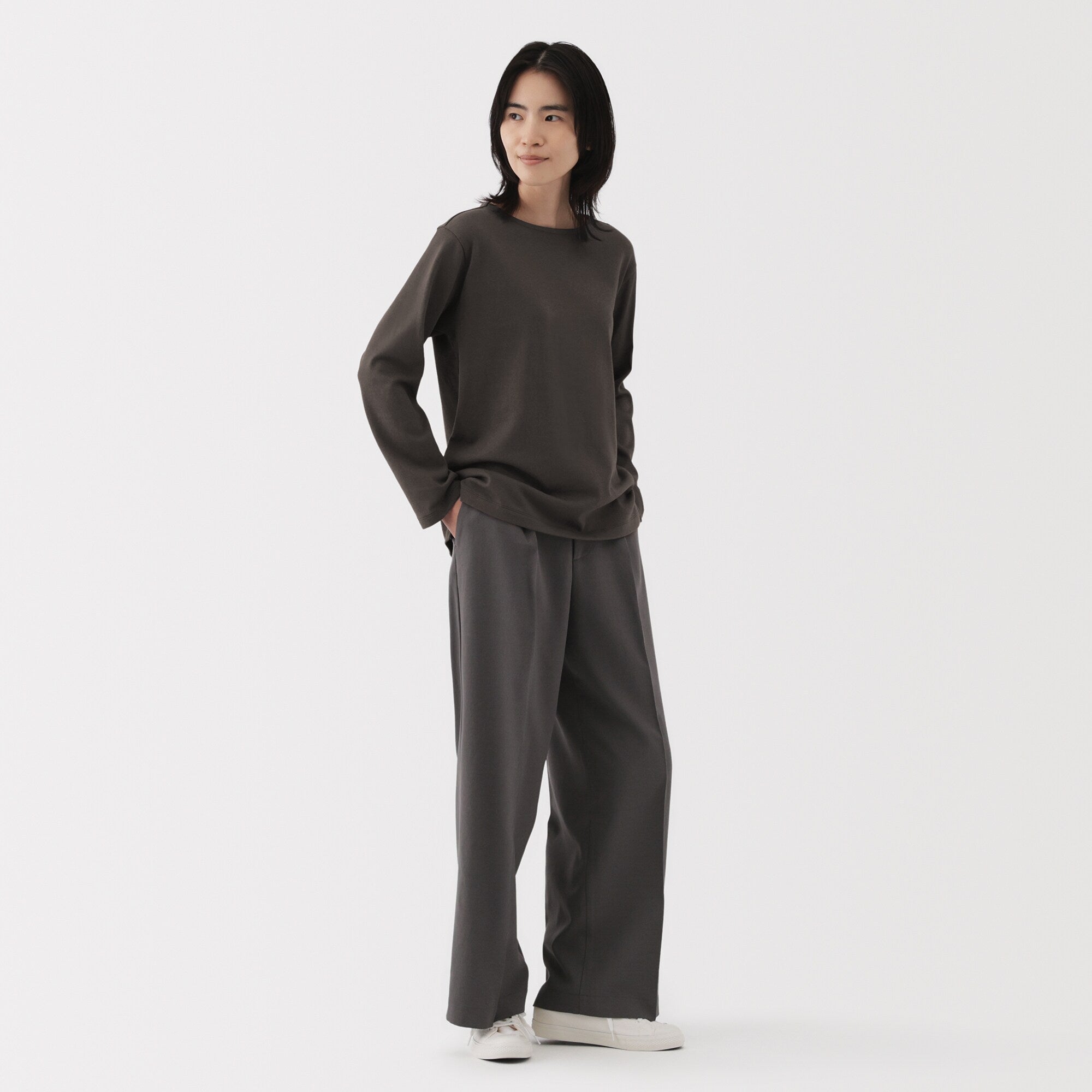 Heavyweight Cotton Boatneck T-Shirt - Image 12