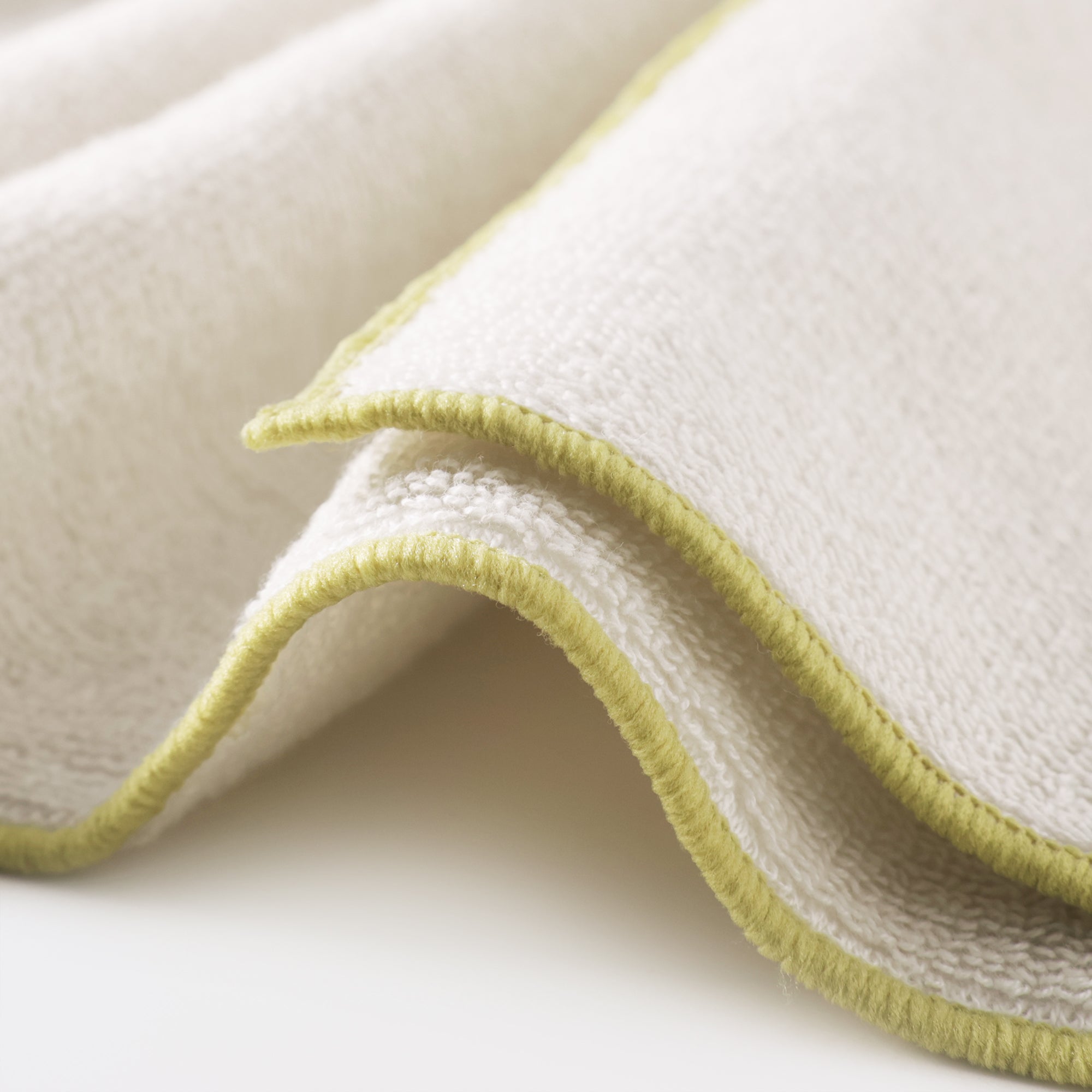 Color Stitch Pile Bath Towel - Image 7