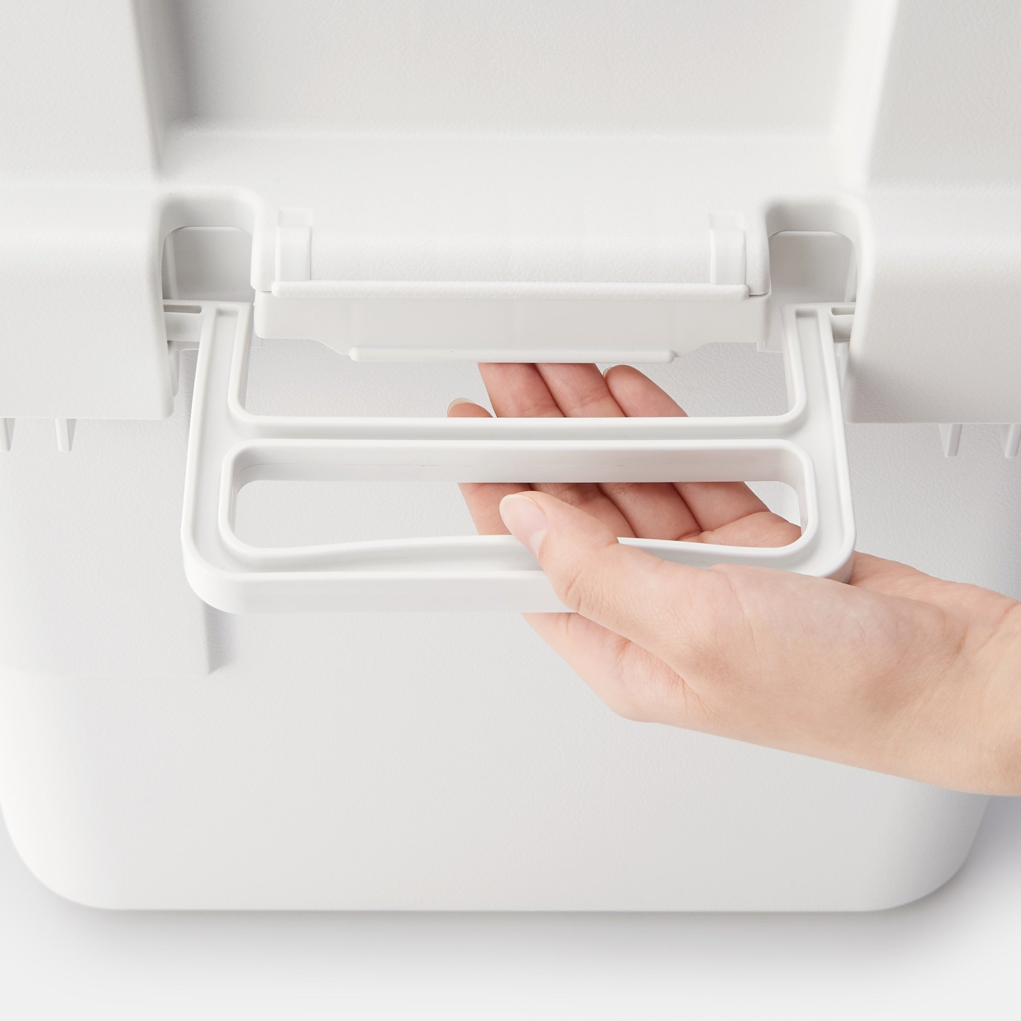 Heavy Duty Polypropylene Storage Box - Large 13.2 gal - Image 7